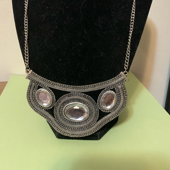 Vintage 21” silver toned rope textured design necklace clear rhinestones - Picture 3 of 6